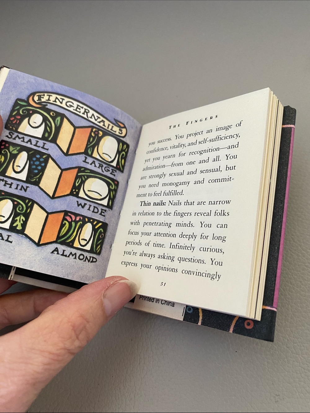 Palm Reading Mini Book - Picture 2 of 2
